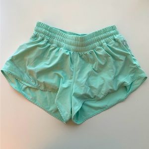 Lululemon Low Rise Running Shorts Seafoam Green - Size 6